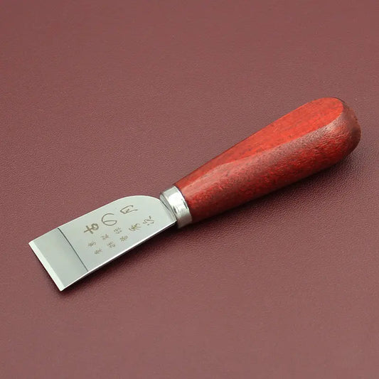 Japanese Style Cutting-Skiving Knife for Leatherworking.