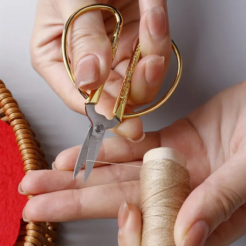 Stainless Steel Thread Cutting Scissors.