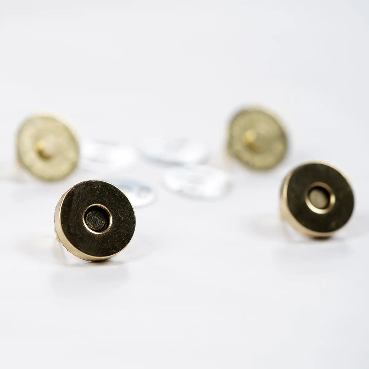 14mm Round Magnetic Snap 2 Pack - Gold.