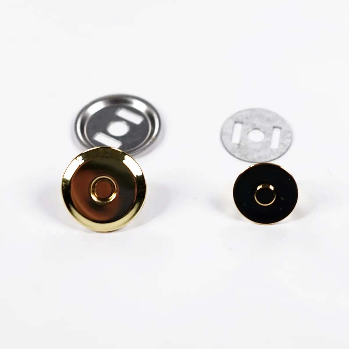Natural Brass Round Magnetic Snap 14mm.