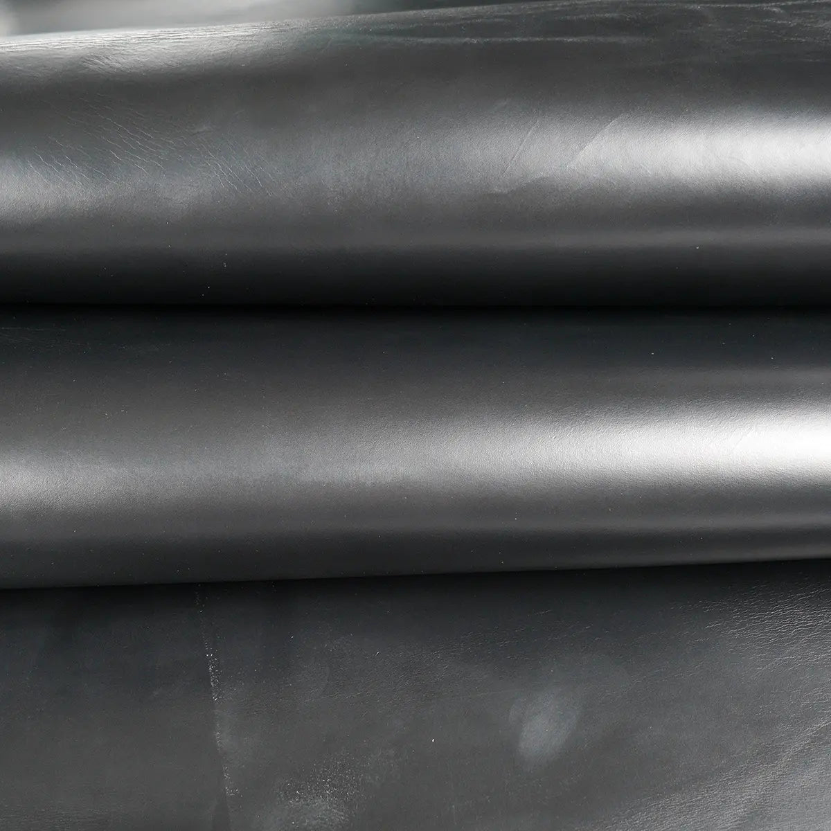 Horween Chromexcel Black Leather, 6-7 oz.