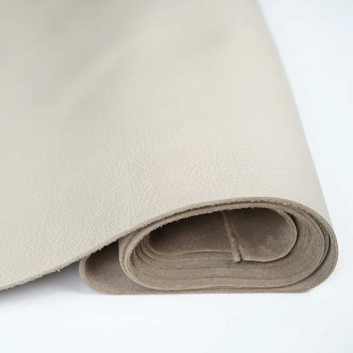 Cream Cascade Bag Leather 3 oz