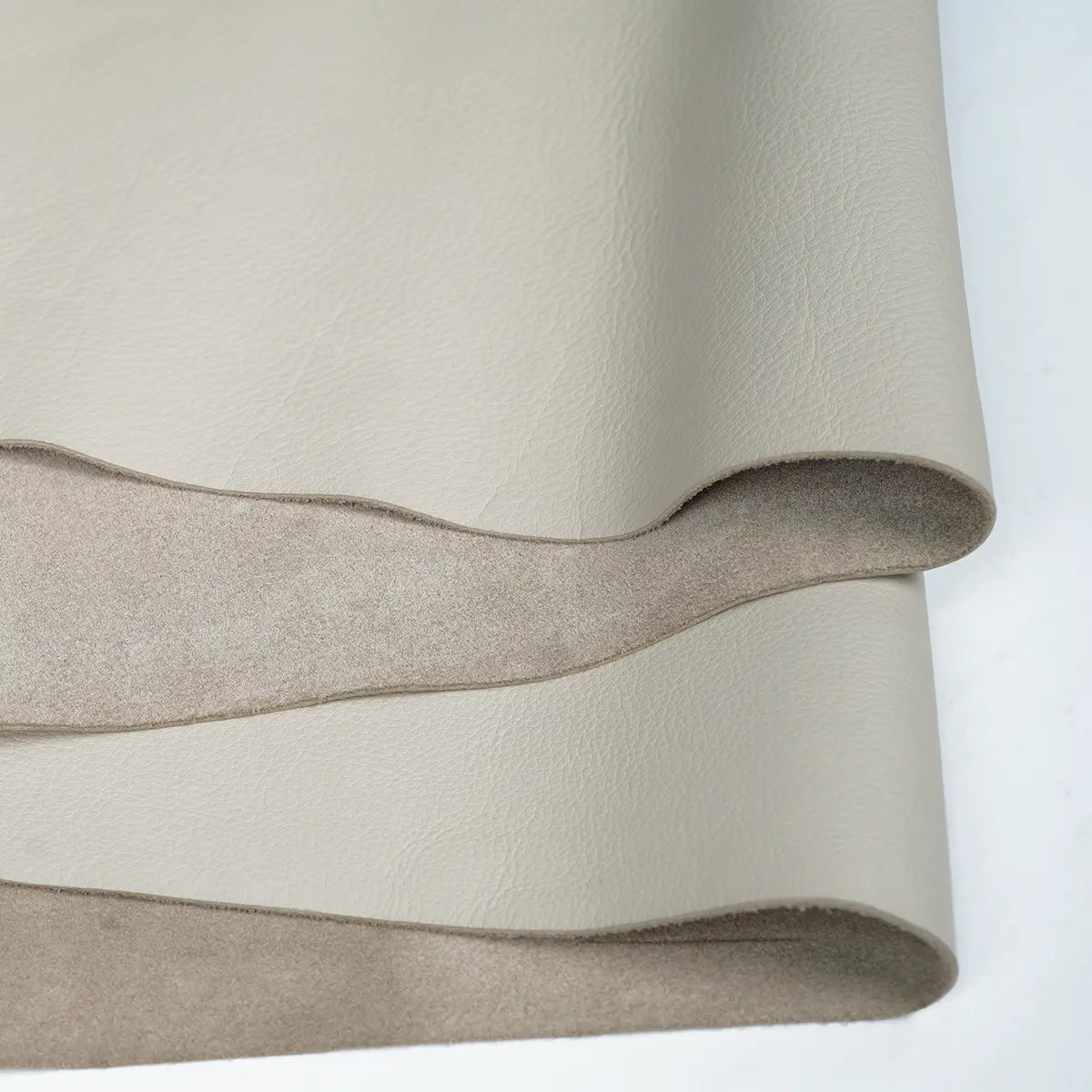 Cream Cascade Bag Leather 3 oz