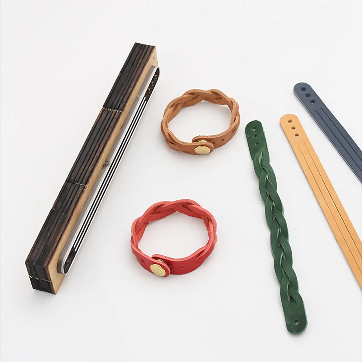 Leather Braided Bracelet Cutting Die