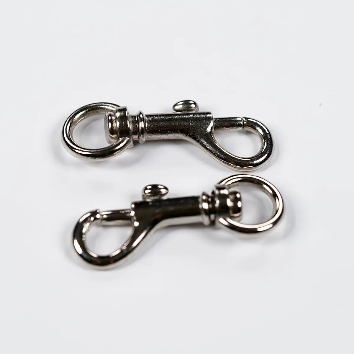 Nickel Swivel Bolt Snap 2 Pack, 0.5 Inch.