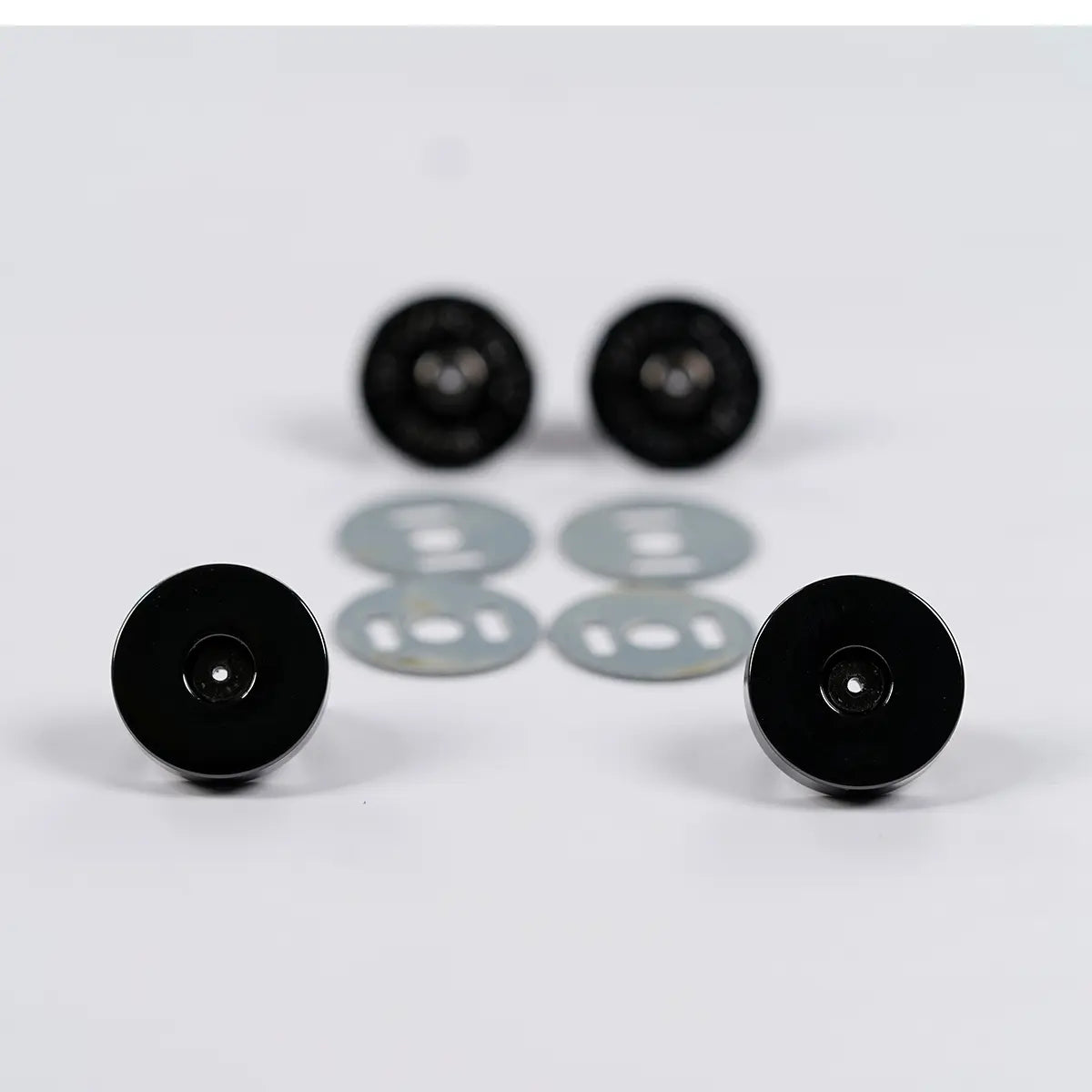 Gunmetal 19mm Round Magnetic Snap, 2 Pack.
