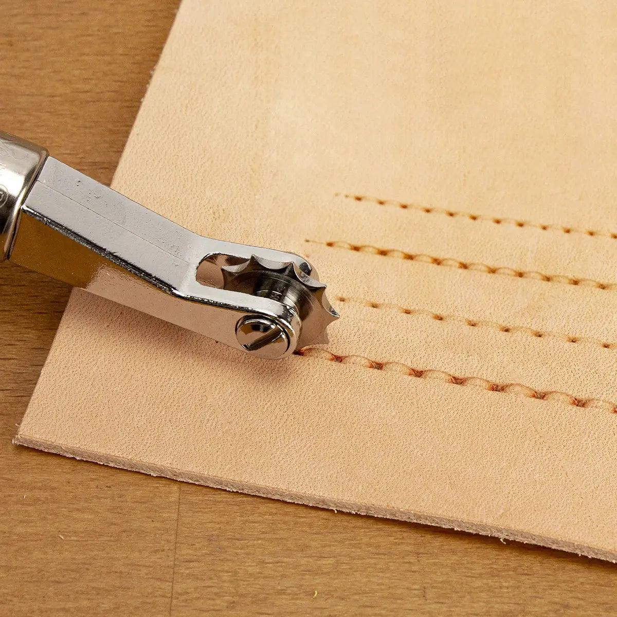 Ivan Overstitch Spacer 4-in-1 Tool.