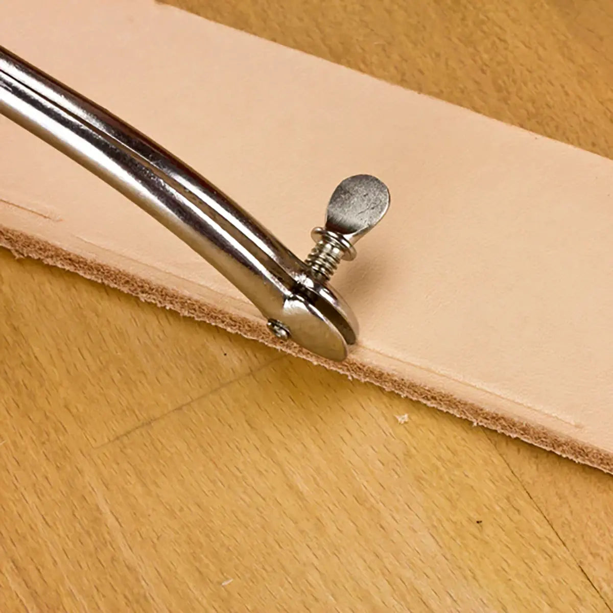 Ivan Adjustable Edge Creaser.