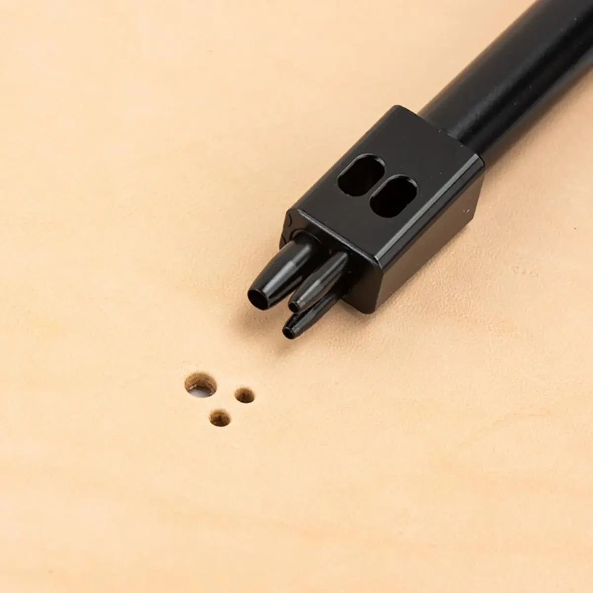 Ivan Brogue Multi Hole Punch 2.5mm.