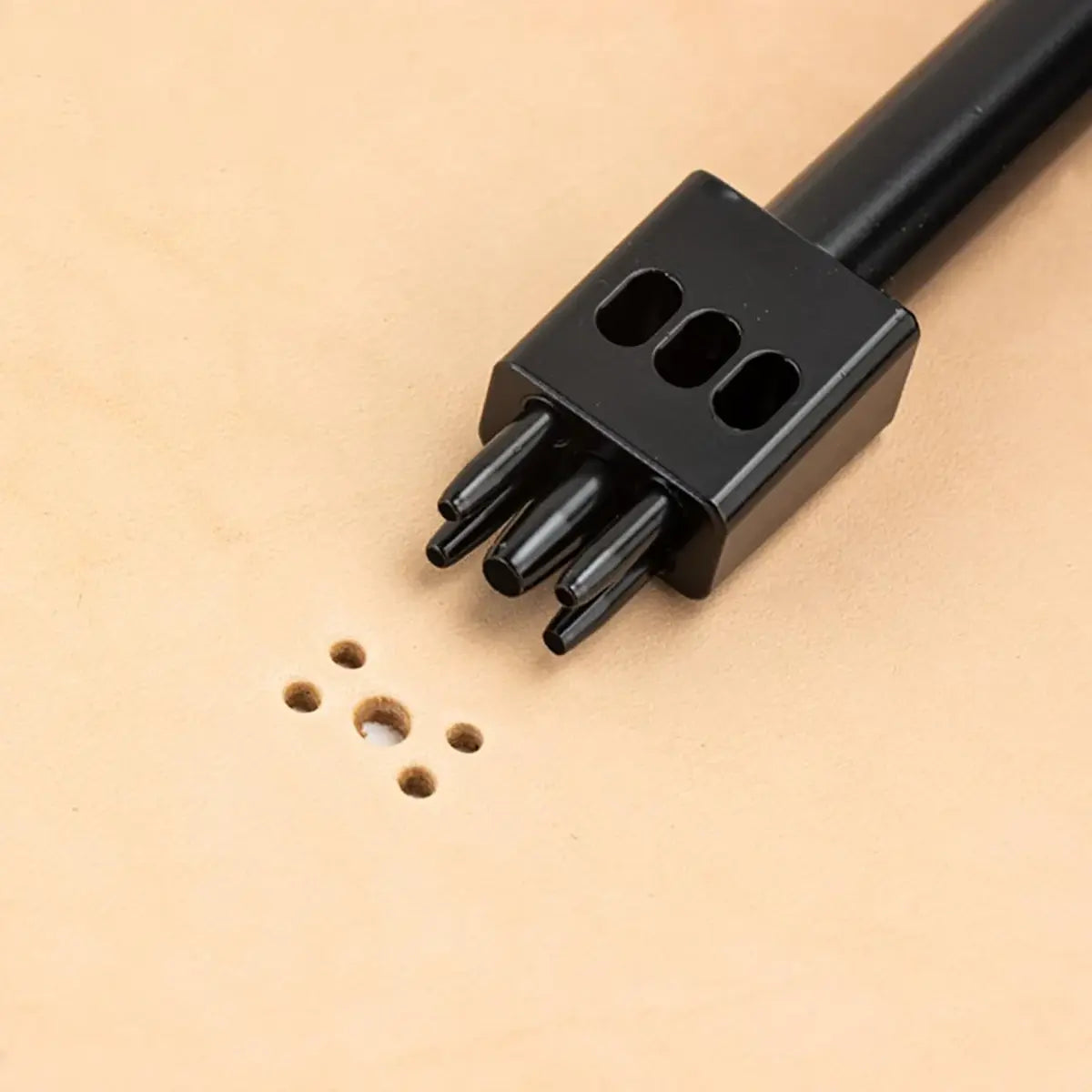 Ivan Brogue Multi Hole Punch 2.5mm.