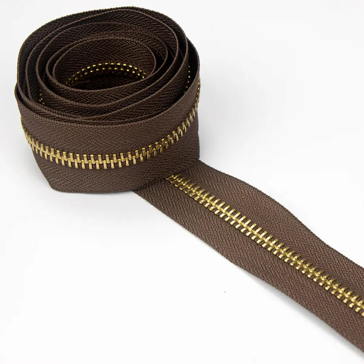 Brown #8 Brass Zipper Tape – 2 Meter Length.