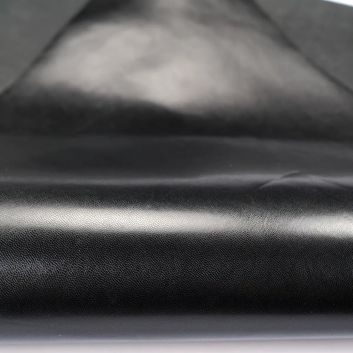 Black Glossy Kidskin 2-3oz Hides