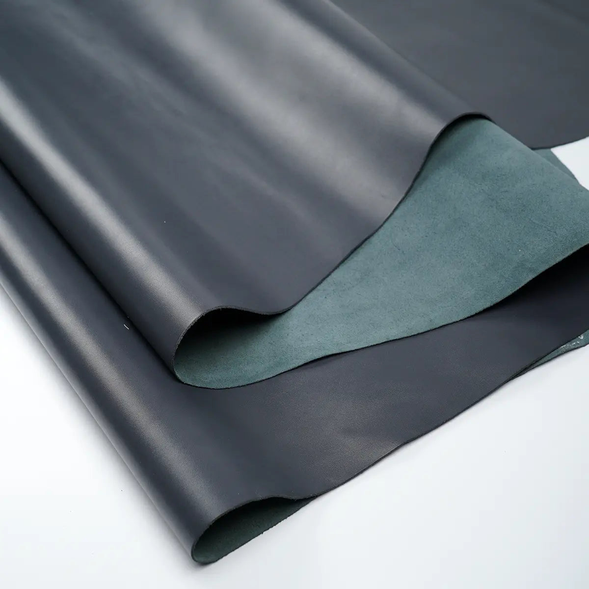 Gruppo Mastrotto Midnight Silver Italian Leather 3-4oz. Full Side (19–22 sq. ft.).