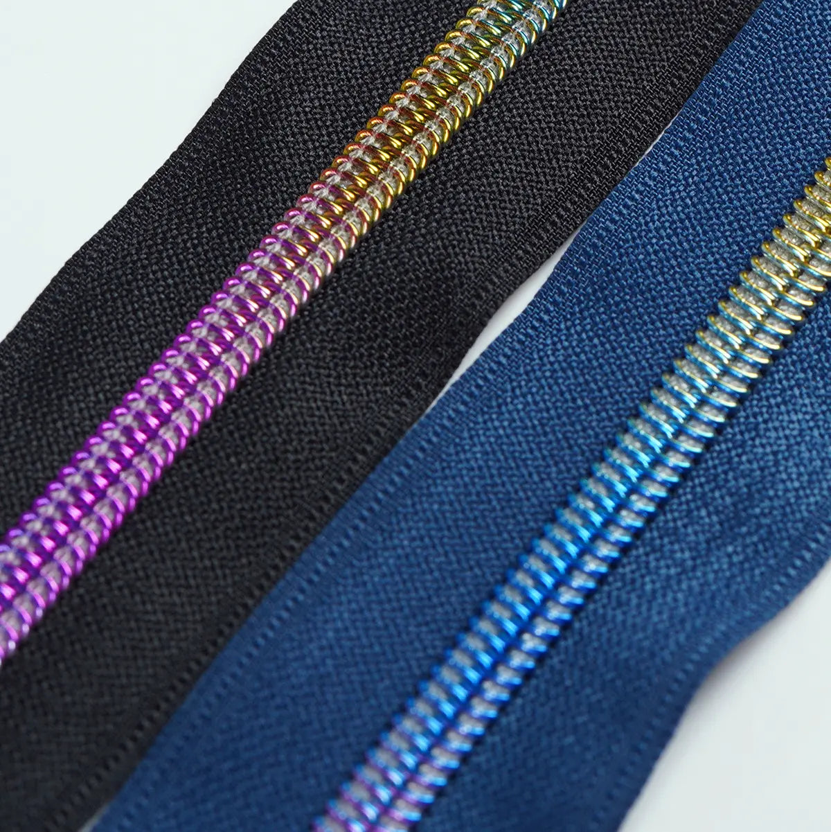 Rainbow Metallic Nylon No 5 Zipper 3 Yards Roll