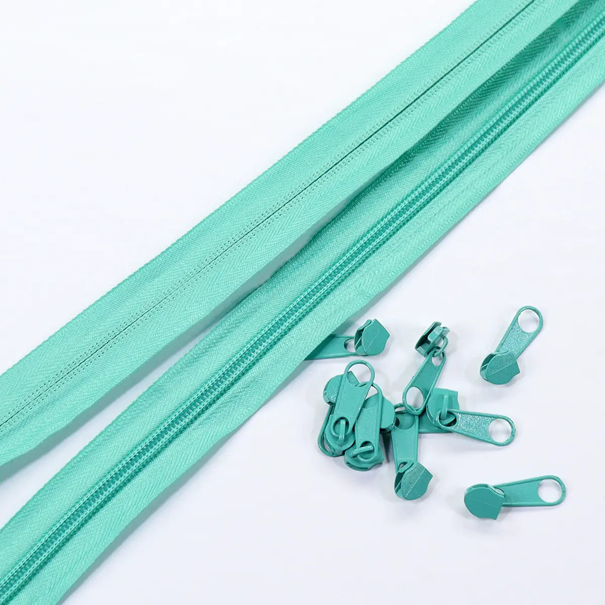 Nylon Coil No. 5 Zipper Sets, 10 Pulls, Turquoise.