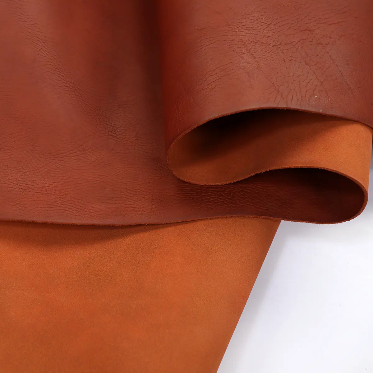 Oro Russet Chrome Tan Leather, 5-6 ounce.