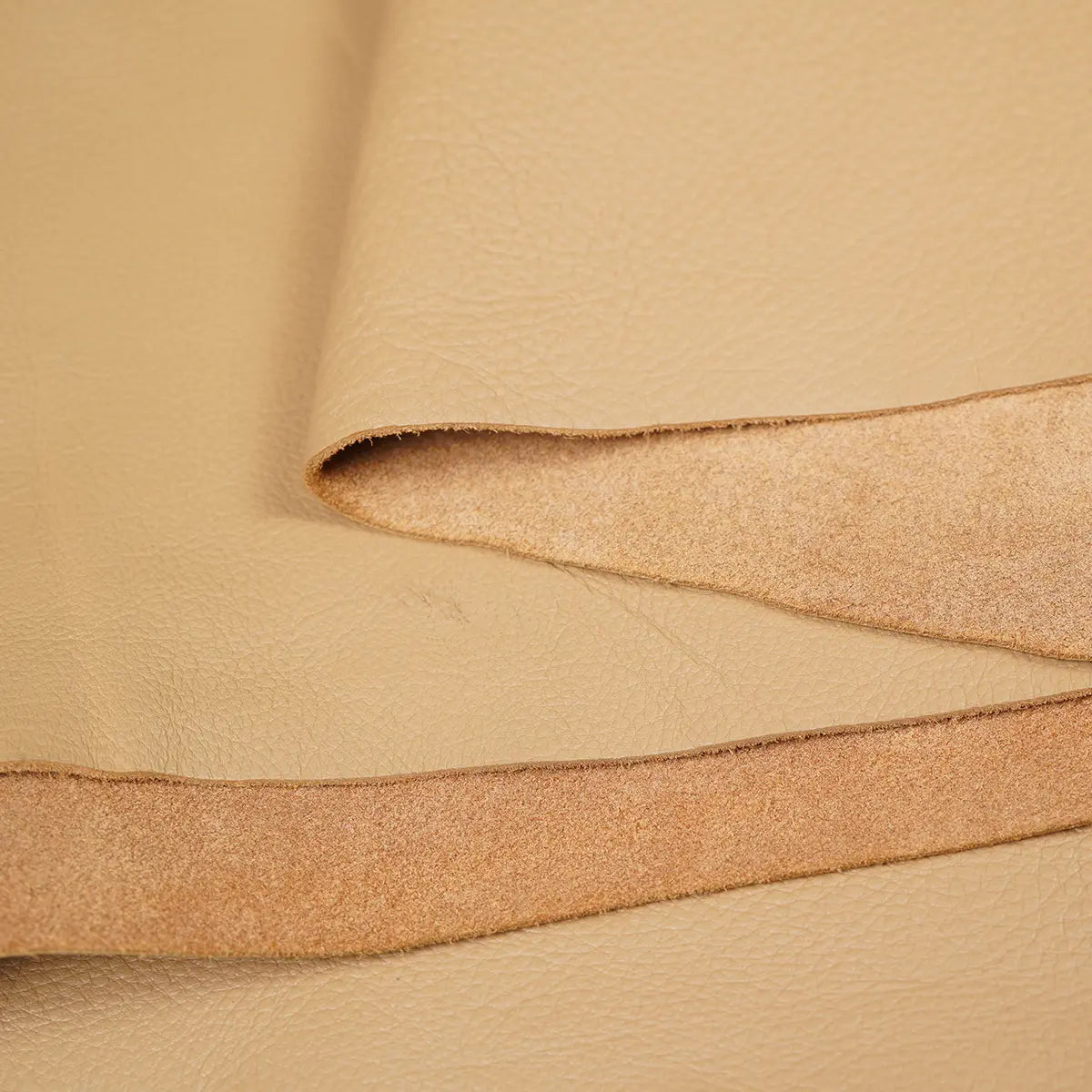 Sand Cascade Bag Leather 3 oz