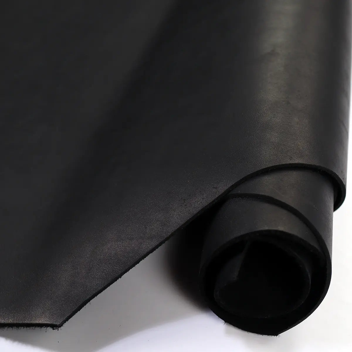 Black Chrome Tanned Leather, 5-6 oz., SB Foot Tanning Company.