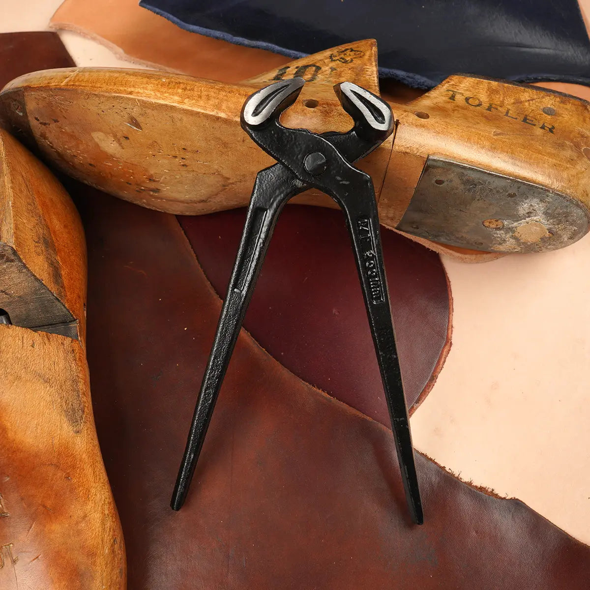 Shoemaker Cobbler Pincer Nippers 8 Inch.