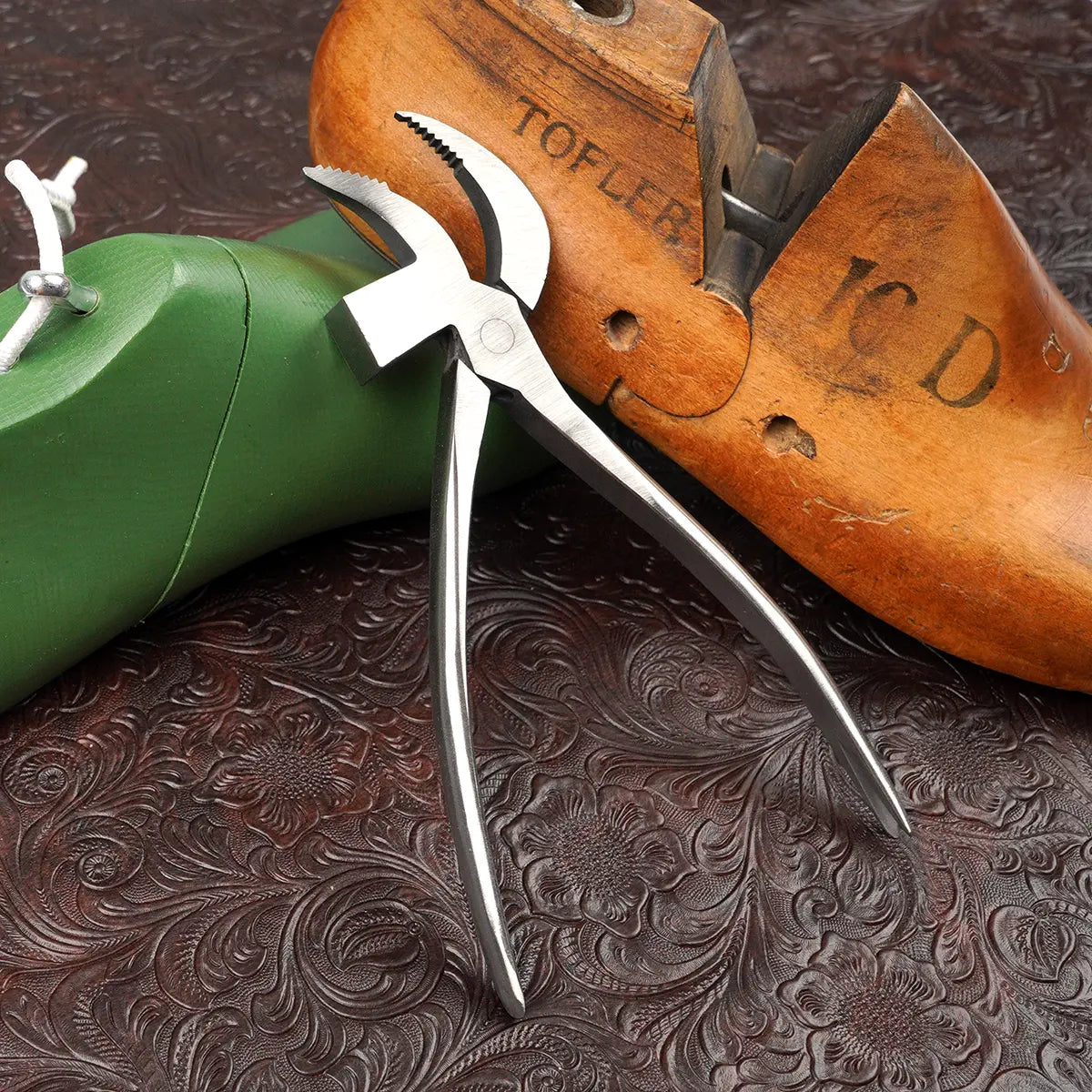 Stainless Steel Cobbler Shoemaker Lasting Pliers 8 Inch.