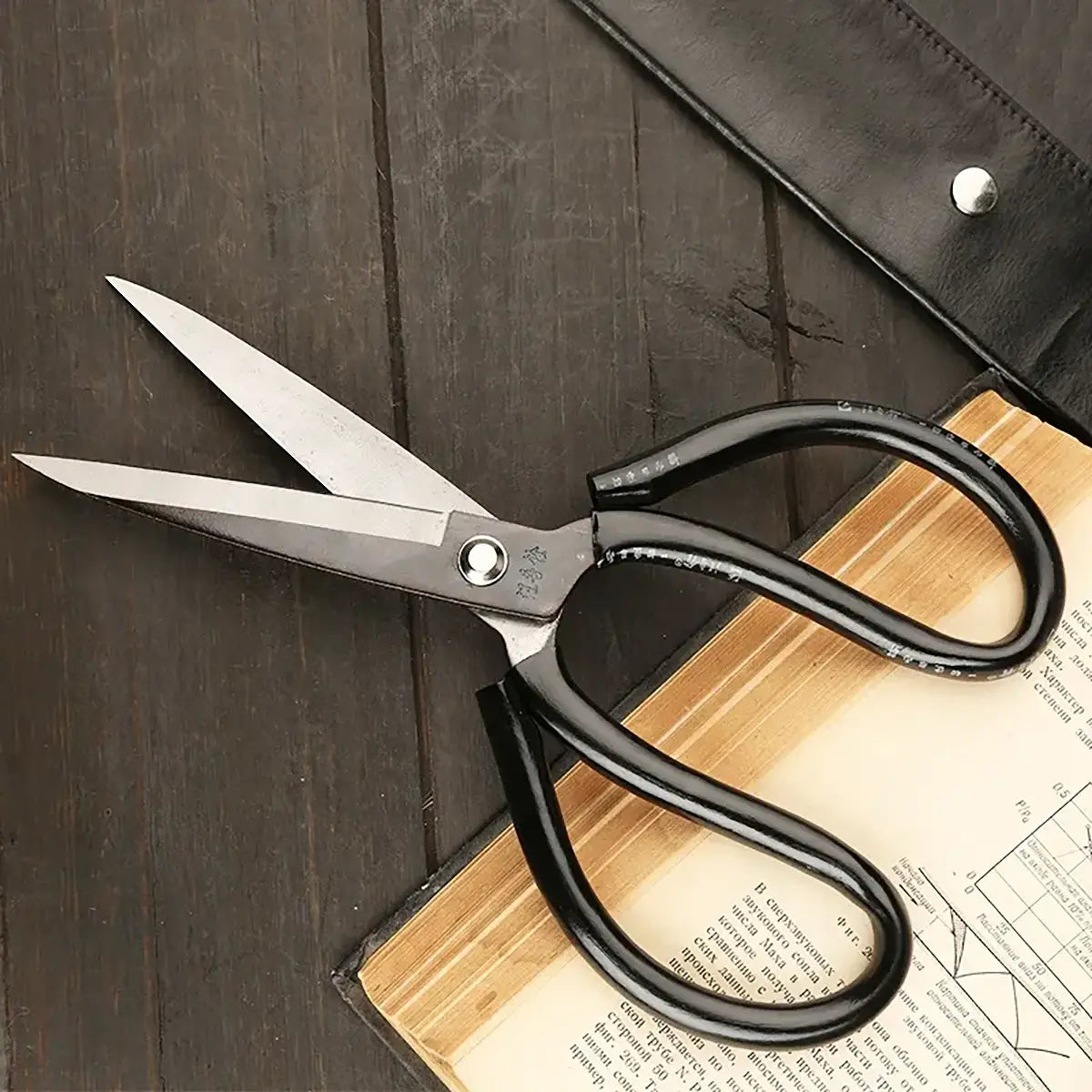 Black Large Leather Shears.
