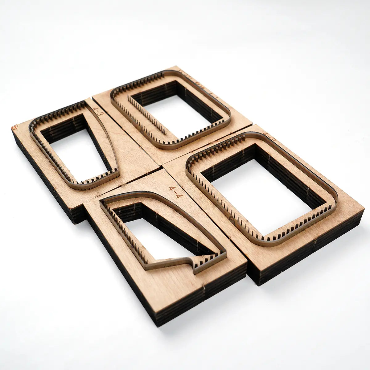 Sunrise Card Wallet Cutting Die, 4 Pieces.