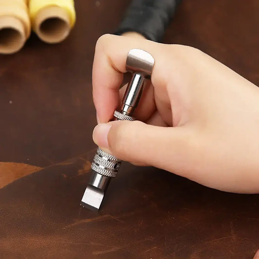 Adjustable Swivel Knife V2 for leather carving.