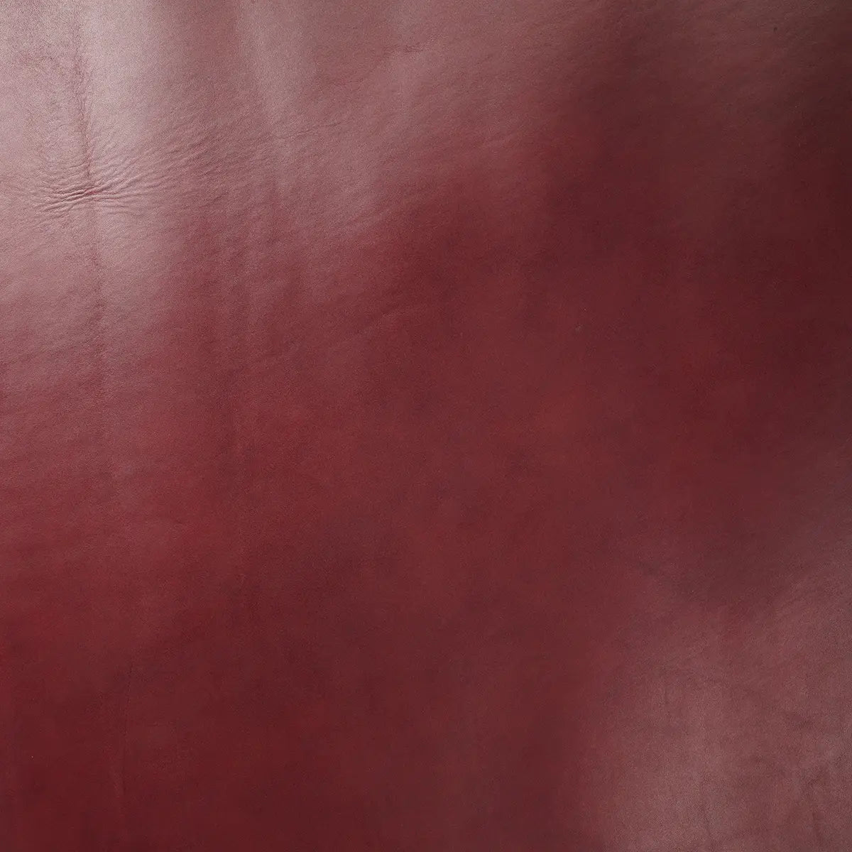 Wickett & Craig English Bridle Leather, Burgundy, Special Grade.