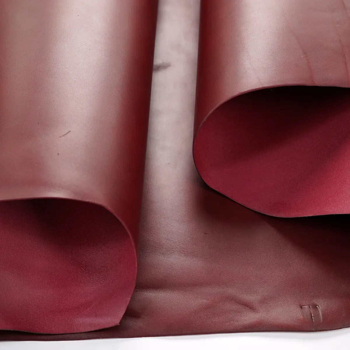 Wickett & Craig English Bridle Leather, Burgundy, Special Grade.