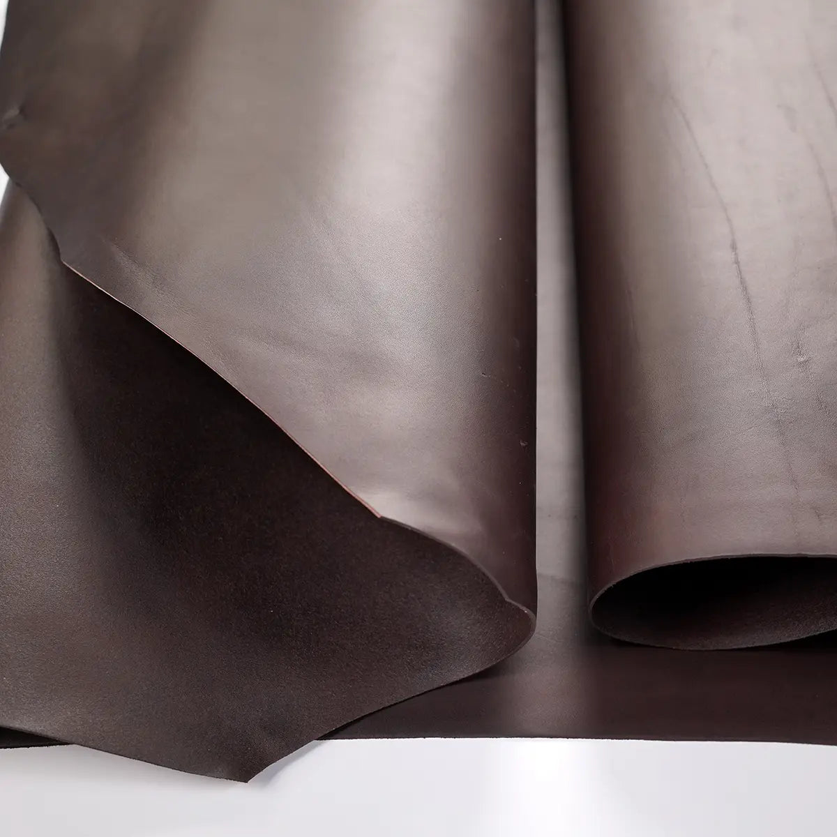 Wickett & Craig English Bridle Leather, Dark Brown, Special Grade.