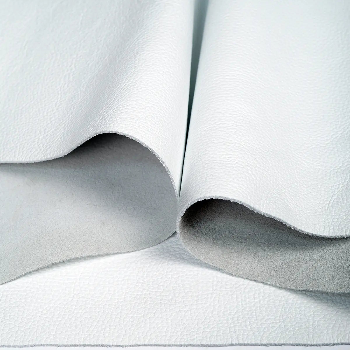 White Cascade Bag Leather 3 oz