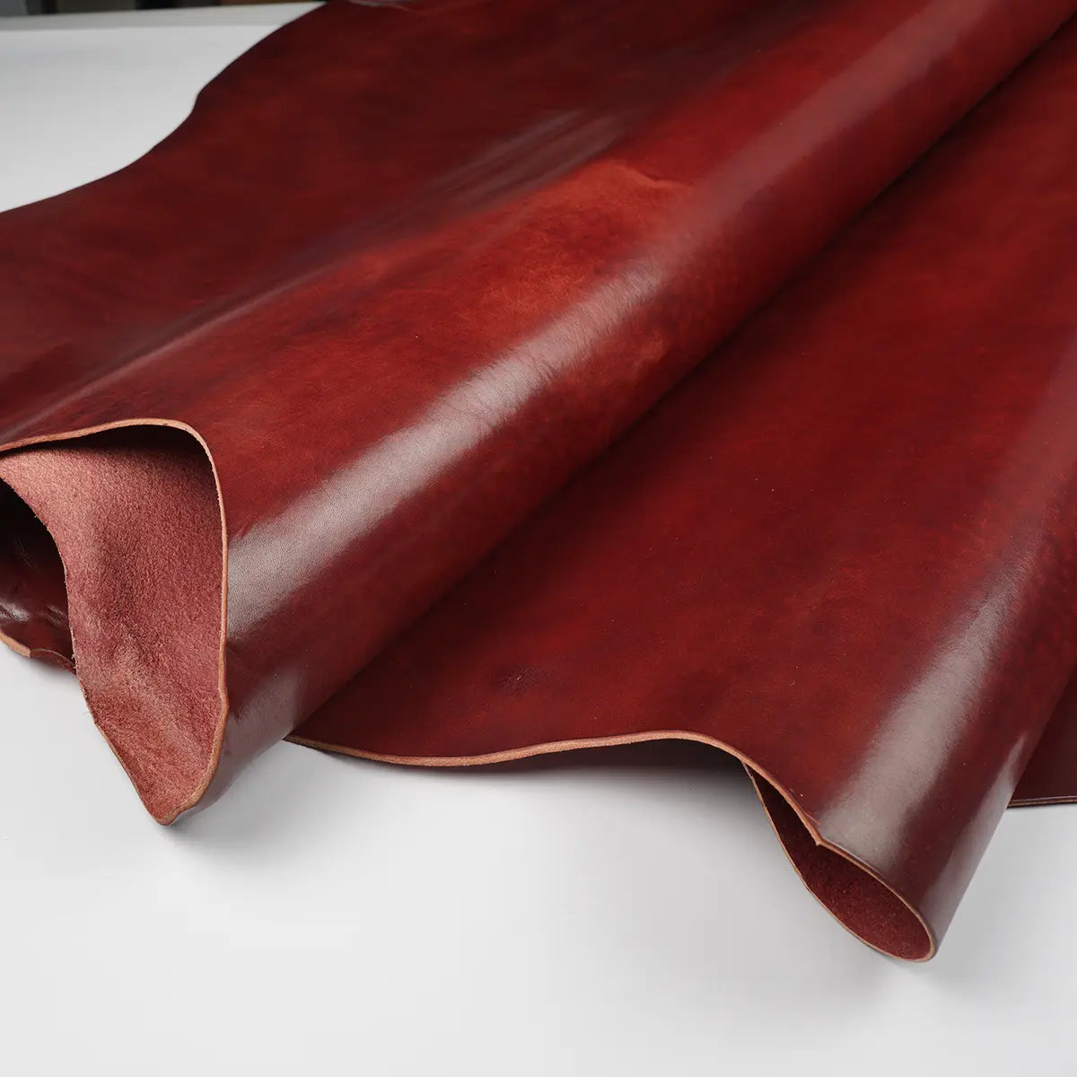 Wickett & Craig Harness Leather Burgundy SG.