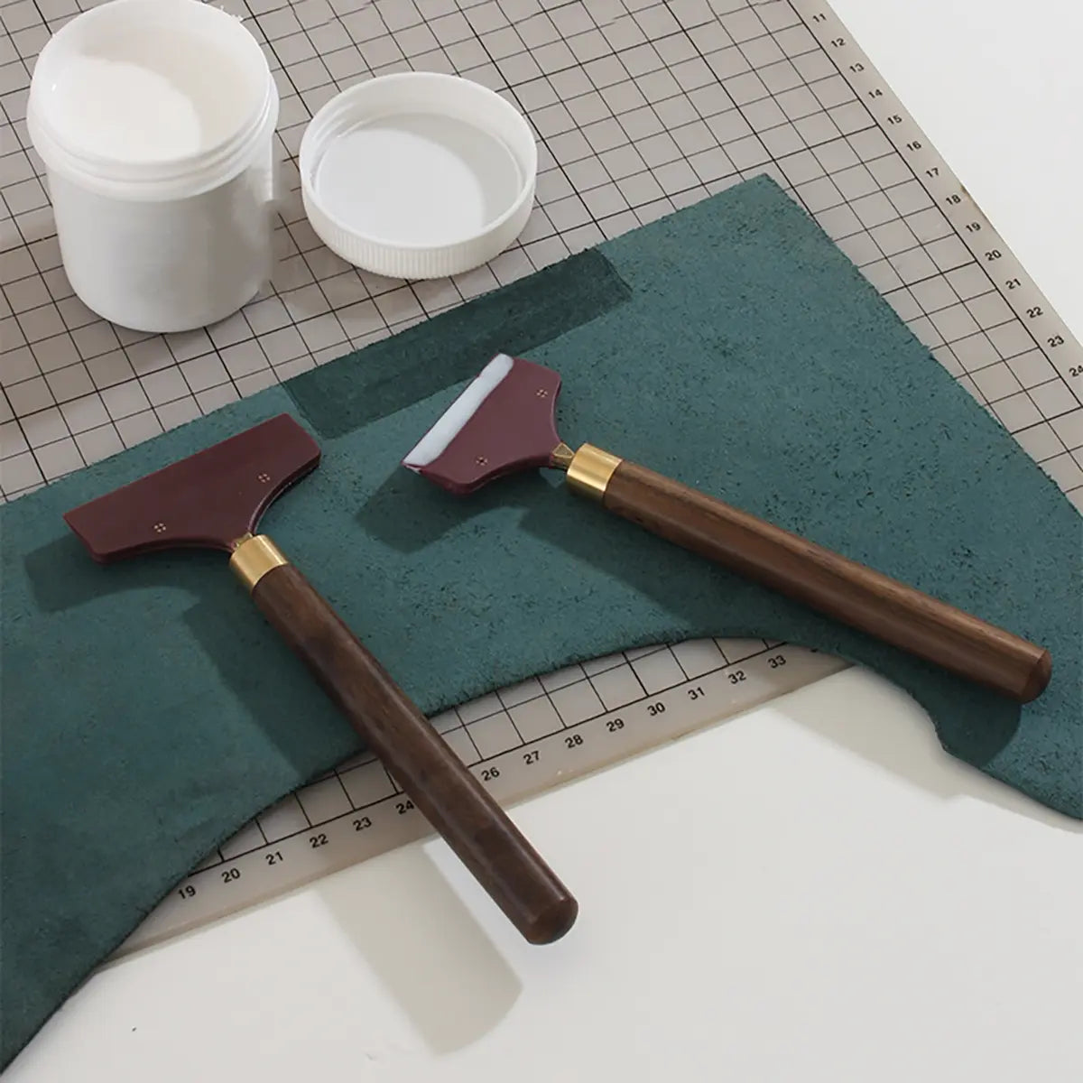 Sandalwood Silicone Glue Spreader.