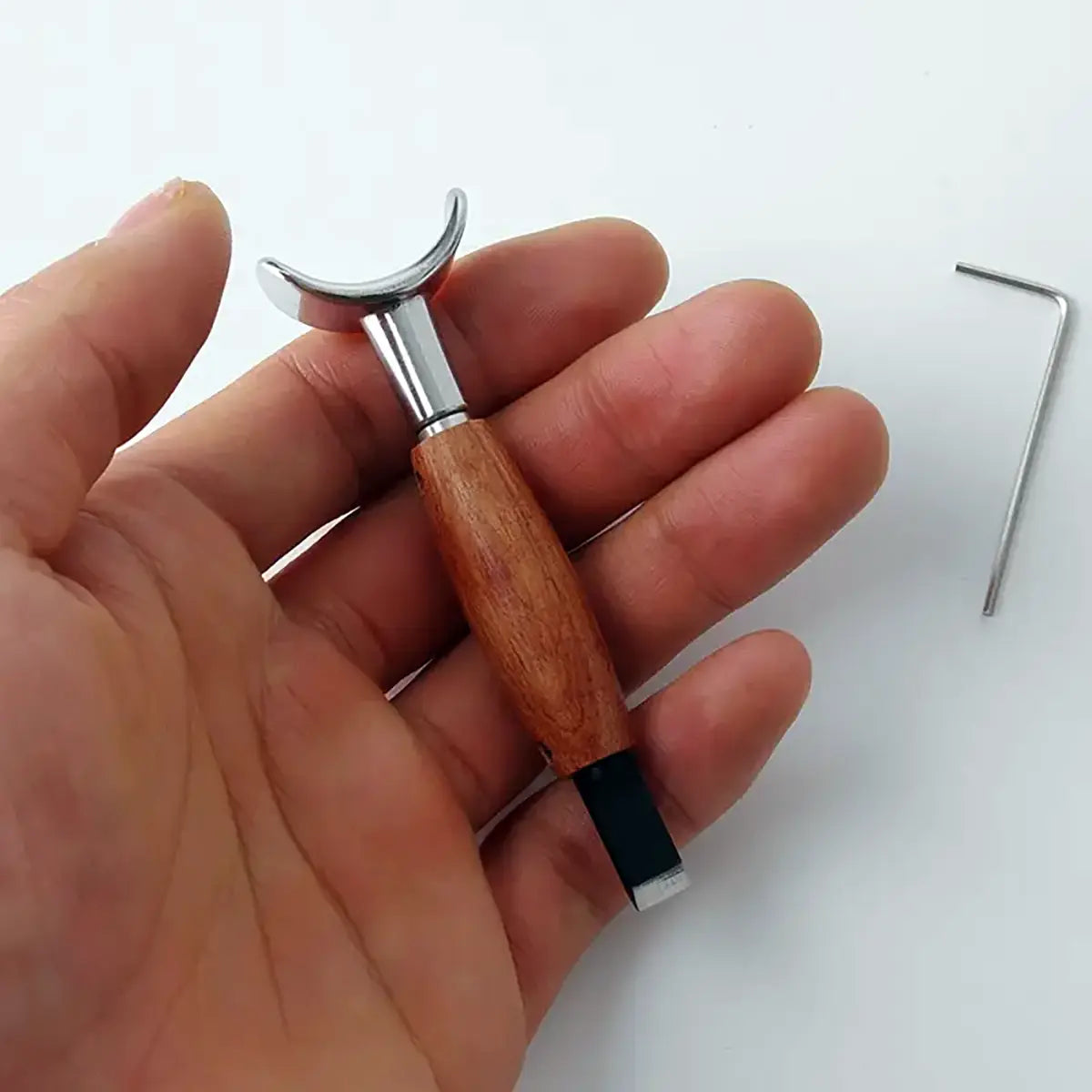 Wood Handle Swivel Knife