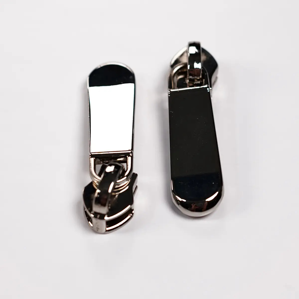 No 5 Metallic Nylon Long Zipper Pulls 2 Pack Chrome