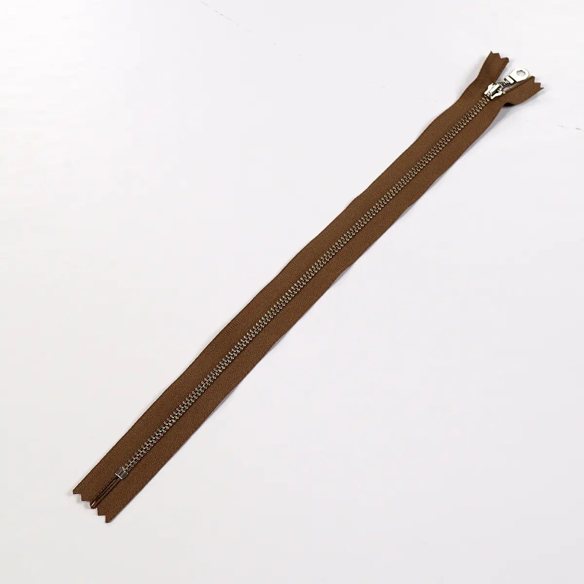 YKK 4.5 Nickel Bag Zipper with Donut Pull, 12 Inch, Light Brown.