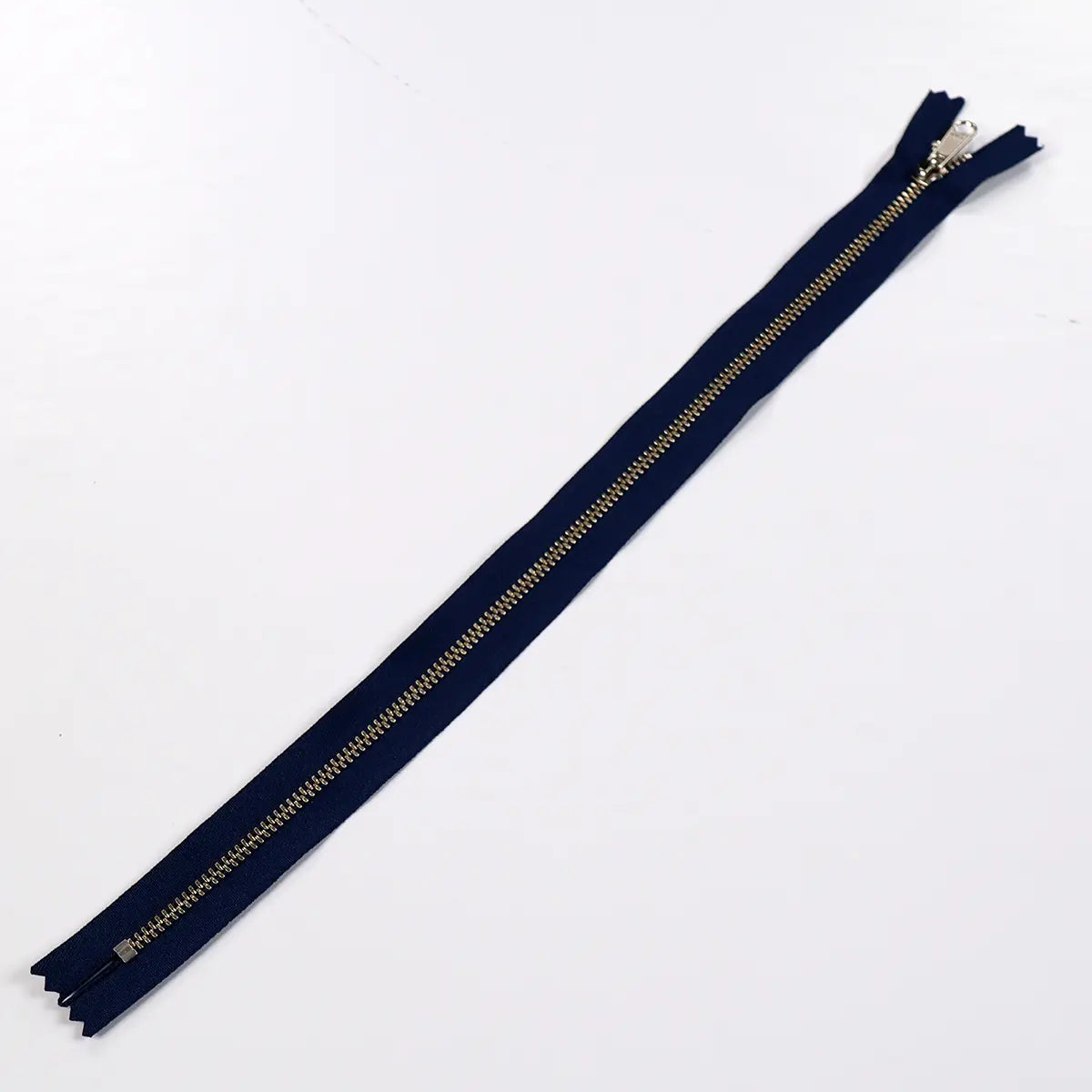 YKK 4.5 Nickel Bag Zipper, Long Pull, 14 Inch, Navy.