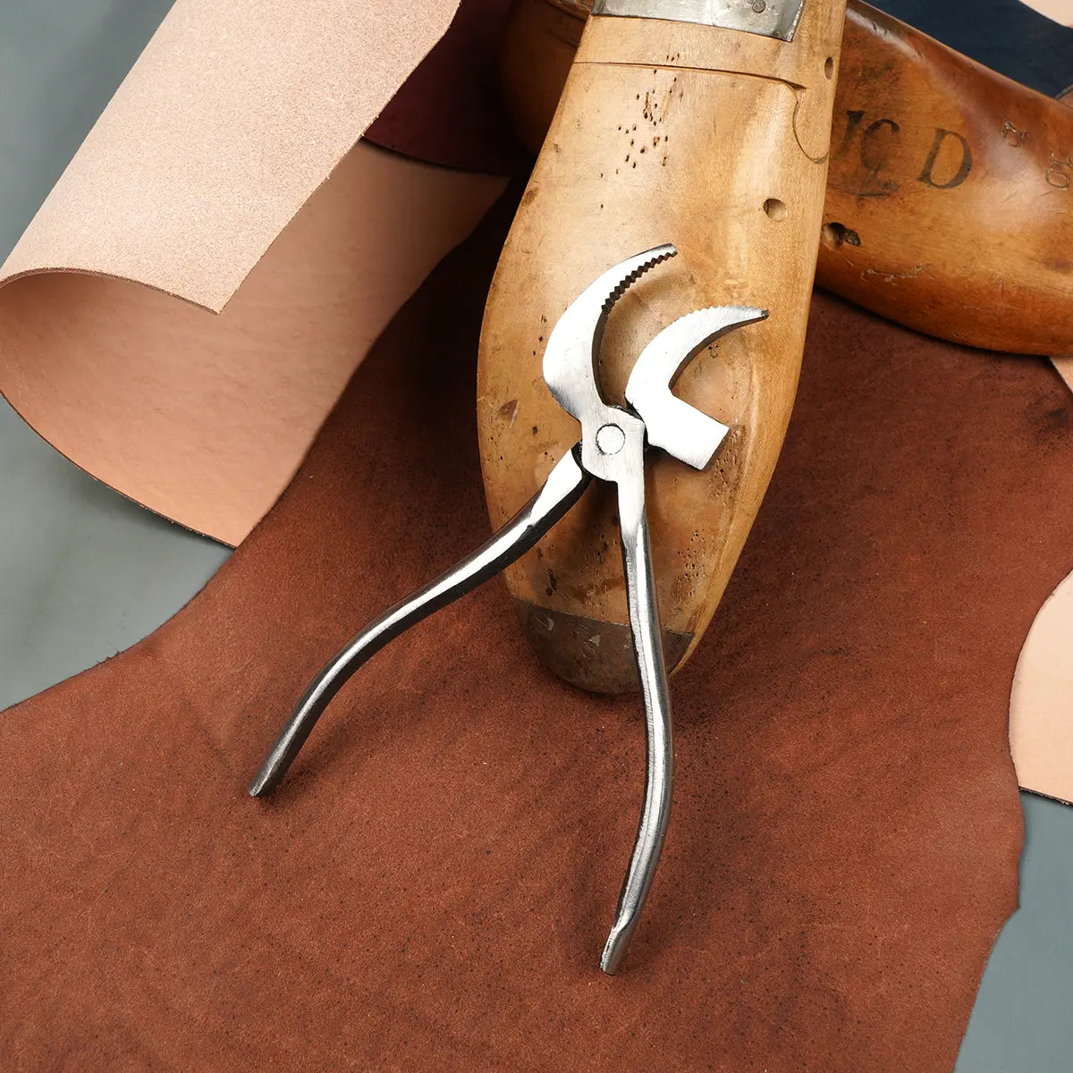 8 Inch Shoemaker Pliers with rounded pincer jaws for leatherworking and shoe repair.