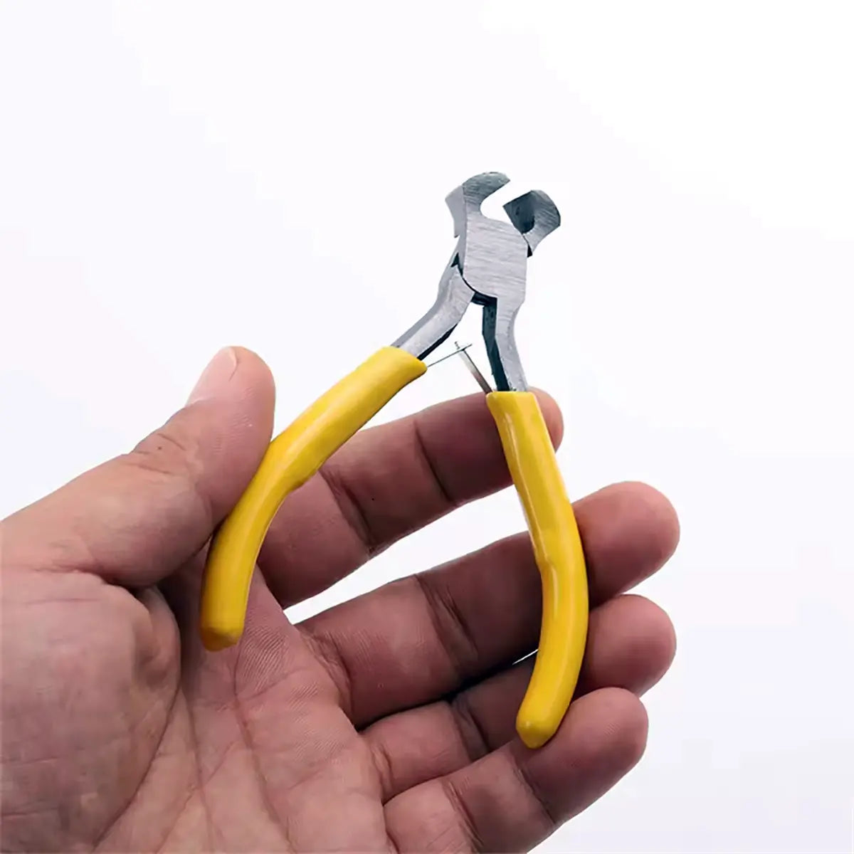 End Nipper Cutting Pliers.