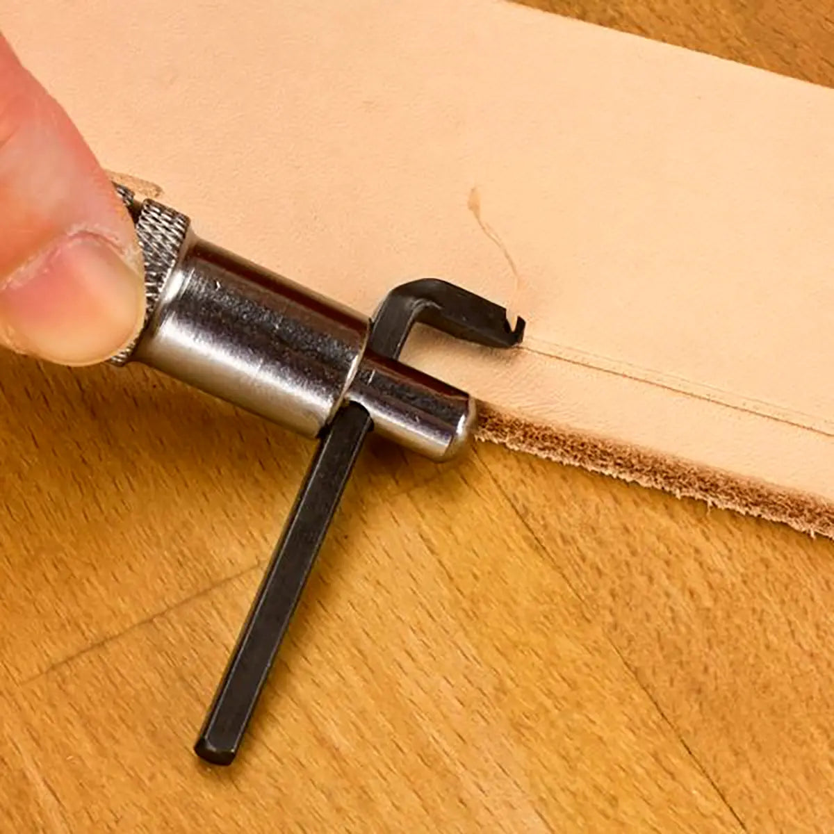 Deluxe Stitching Groover for Leathercrafting.