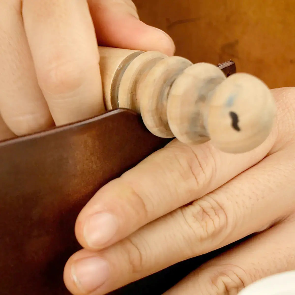 Ivan Multi-Size Leather Edge Slicker.