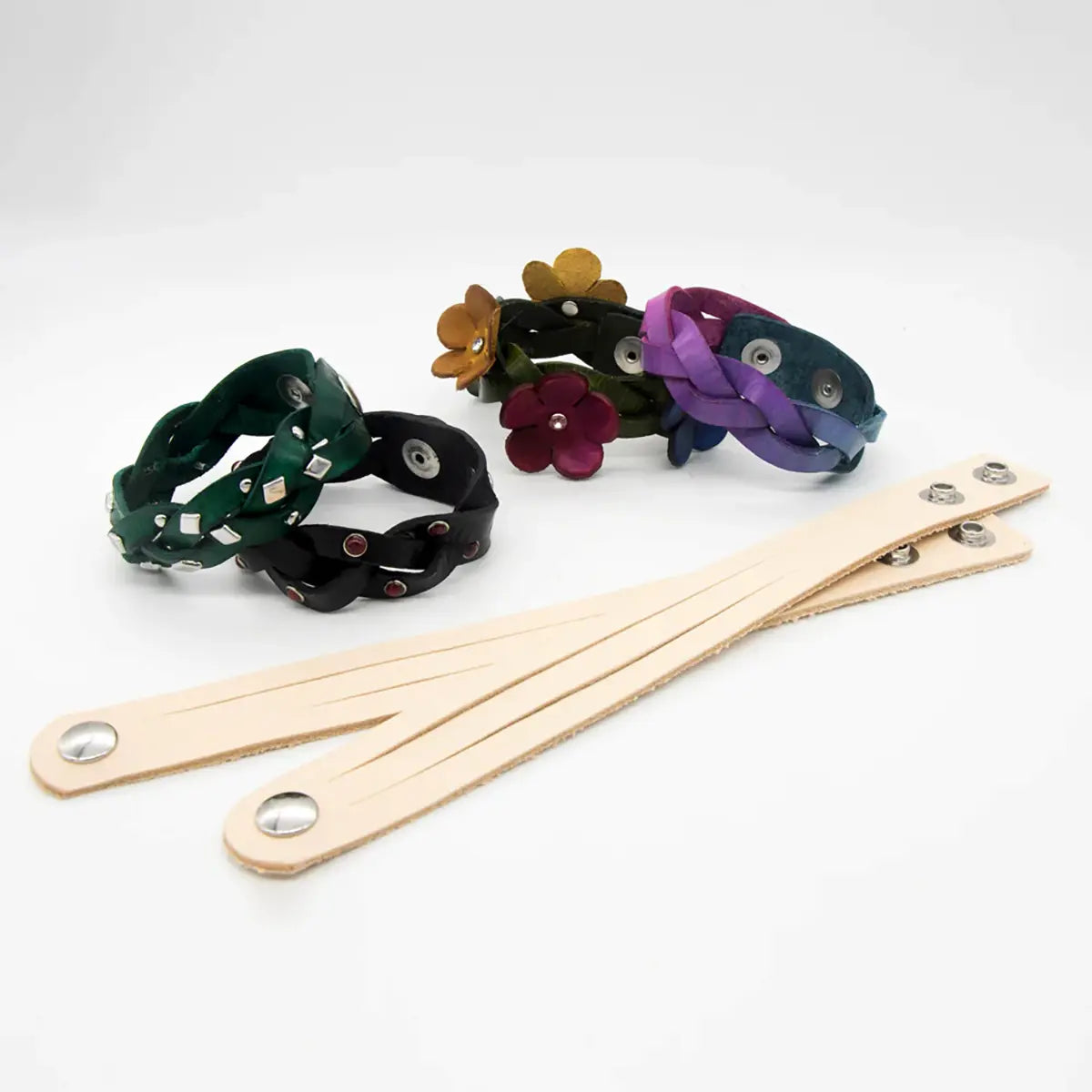 MakerAid Mystery Braid Wrist Band - 2 Pack.
