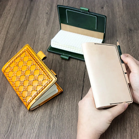 MakerAid Deluxe Leather Field Notes Kit.