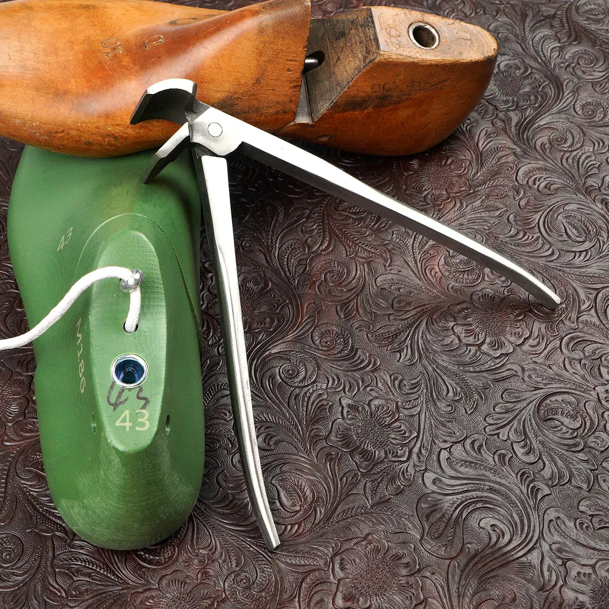 Stainless Steel Angled Flat Nose Leather Pliers 8.5 Inch.