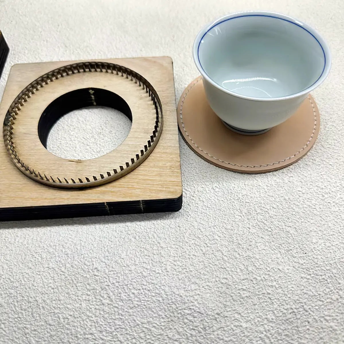 100mm Round Drink Coaster Cutting Die with Stitching Teeth.