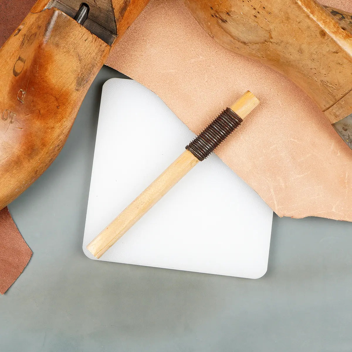 Shoemaker Leather Rubber Roughing Rasp 7 Inch.