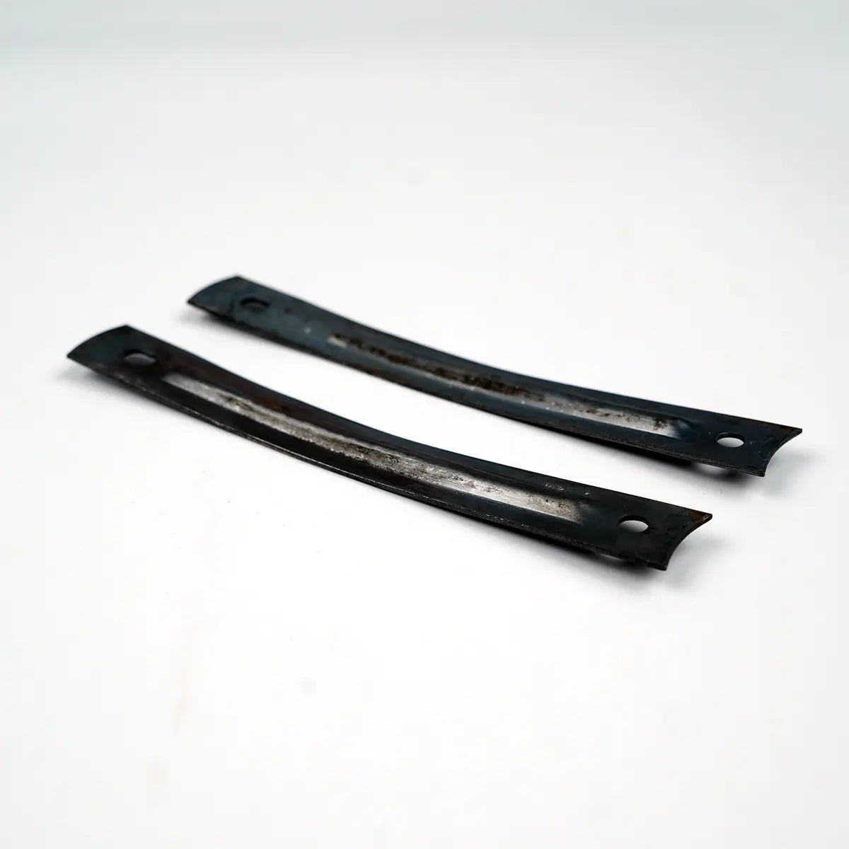 Standard Steel Shoe Shanks. 1 Rib, 11cm x 1.5cm.