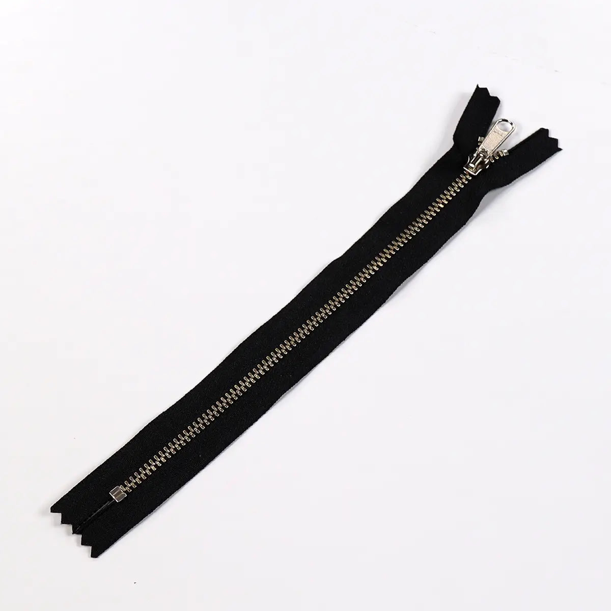 YKK 4.5 Nickel Bag Zipper Long Pull 8 Inch