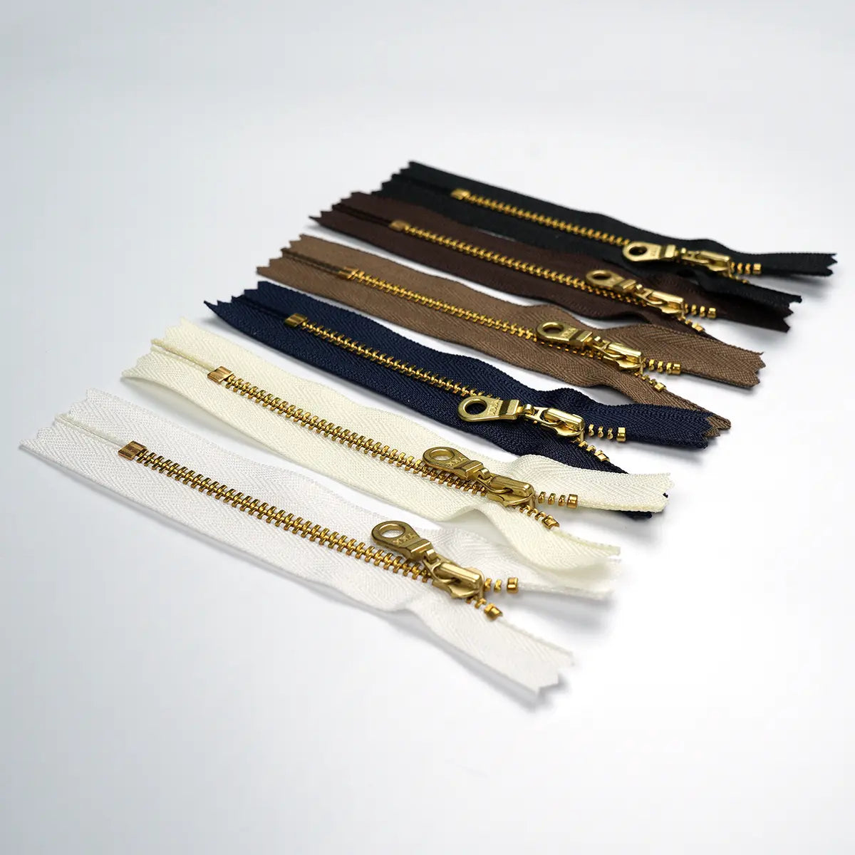 YKK 4.5 Brass Bag Zipper with Donut Pull 4 Inch.